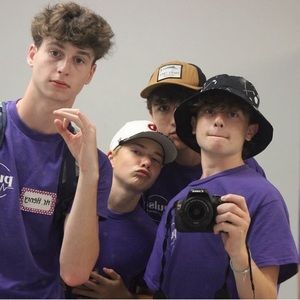 Meet your Posher, Henry